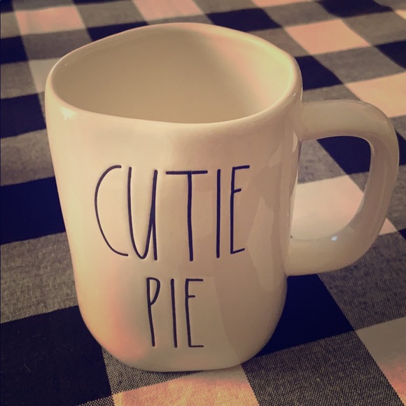 Rae Dunn Cutie Pie Mug - Picture 1 of 1